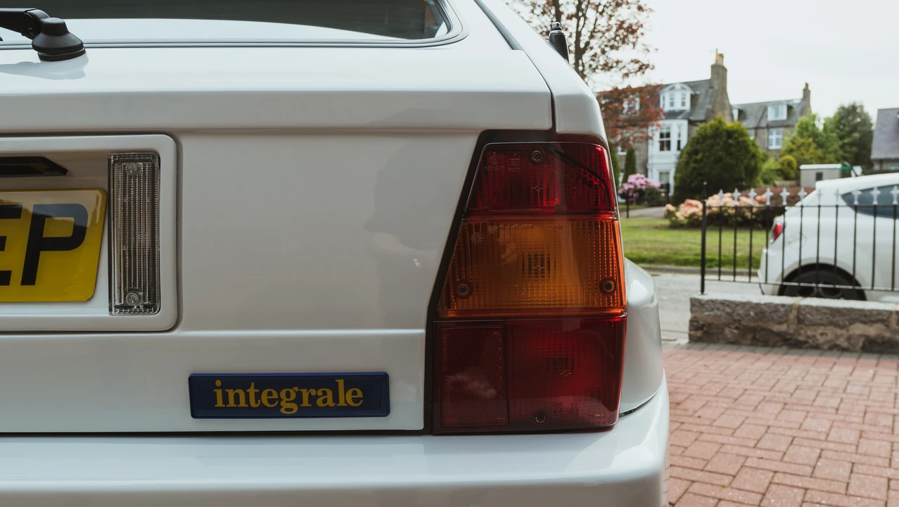 1994 Lancia Delta 1st Gen - Image 30 of 31