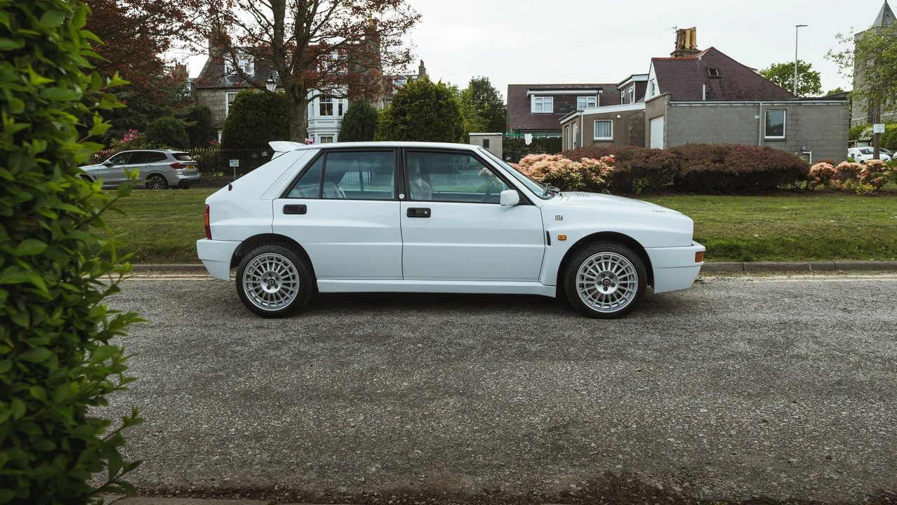 1994 Lancia Delta 1st Gen - Image 13 of 31