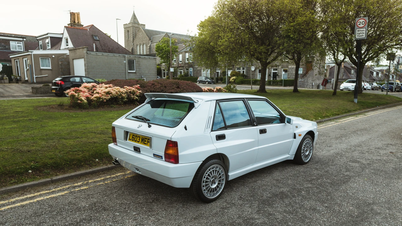 1994 Lancia Delta 1st Gen - Image 16 of 31