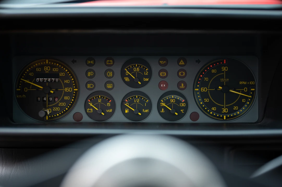 1993 Lancia Delta 1st Gen - Image 28 of 31