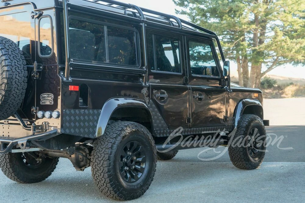 1993 Land Rover Defender 110 - Image 9 of 26