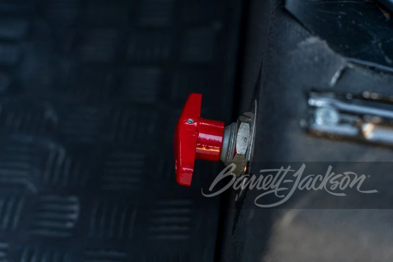 1993 Land Rover Defender 110 - Image 11 of 26