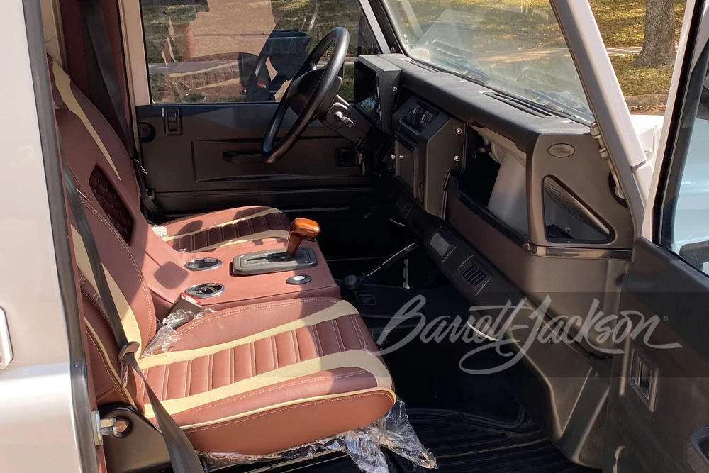 1993 Land Rover Defender 110 - Image 3 of 5
