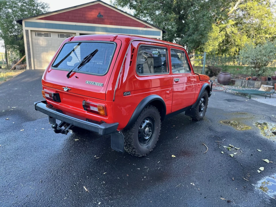 1993 Lada - Image 10 of 31