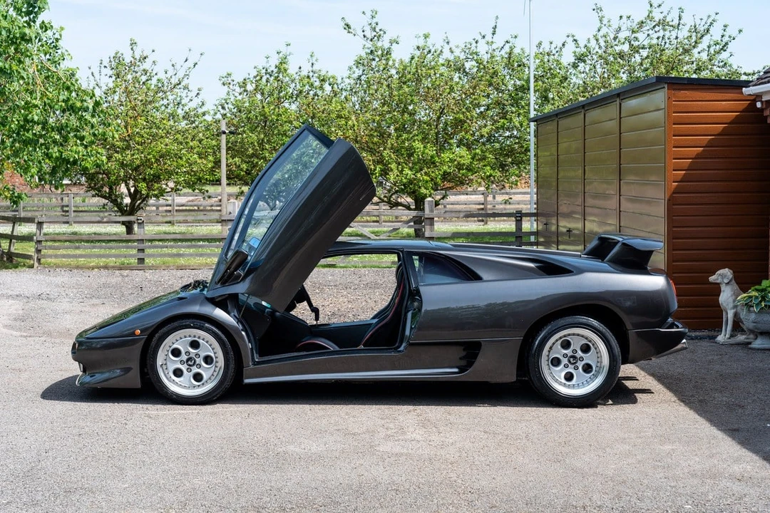 1993 Lamborghini Diablo - Image 10 of 30