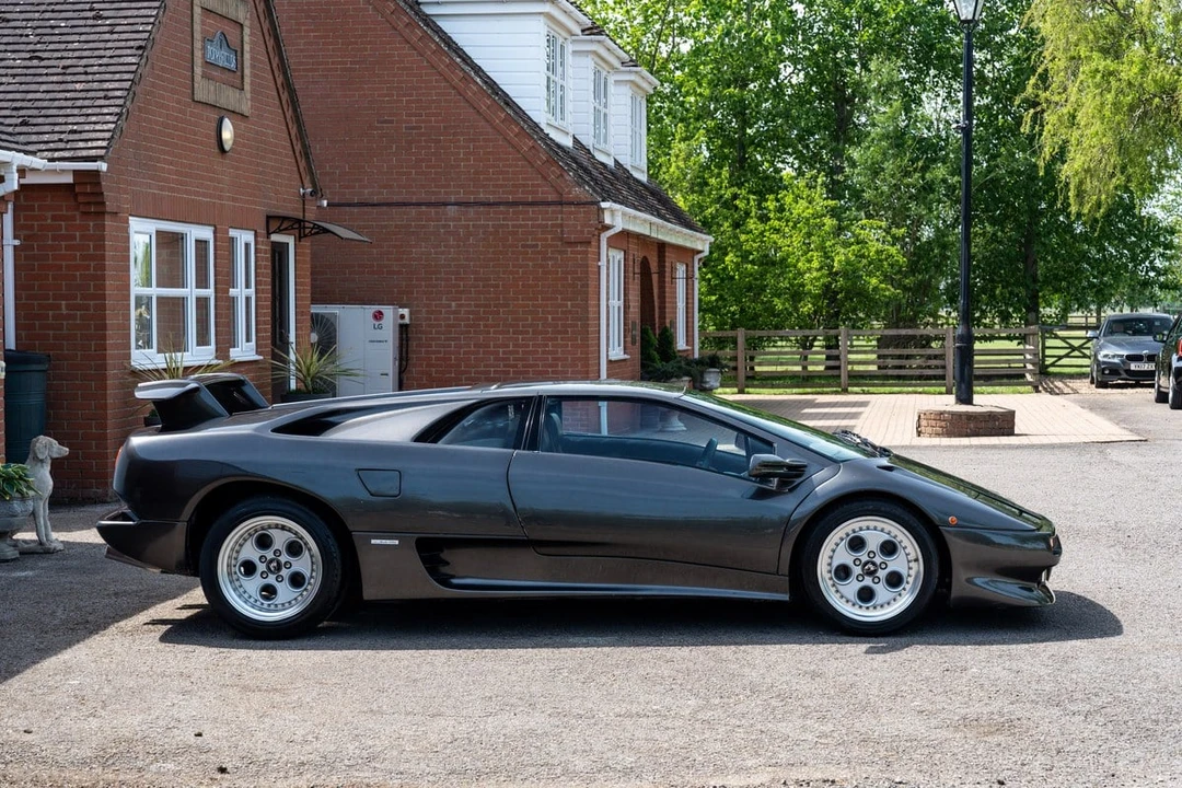 1993 Lamborghini Diablo - Image 15 of 30