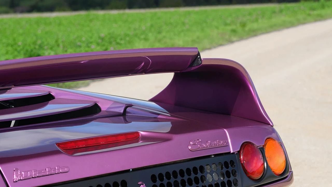 1993 Lamborghini Diablo - Image 27 of 31