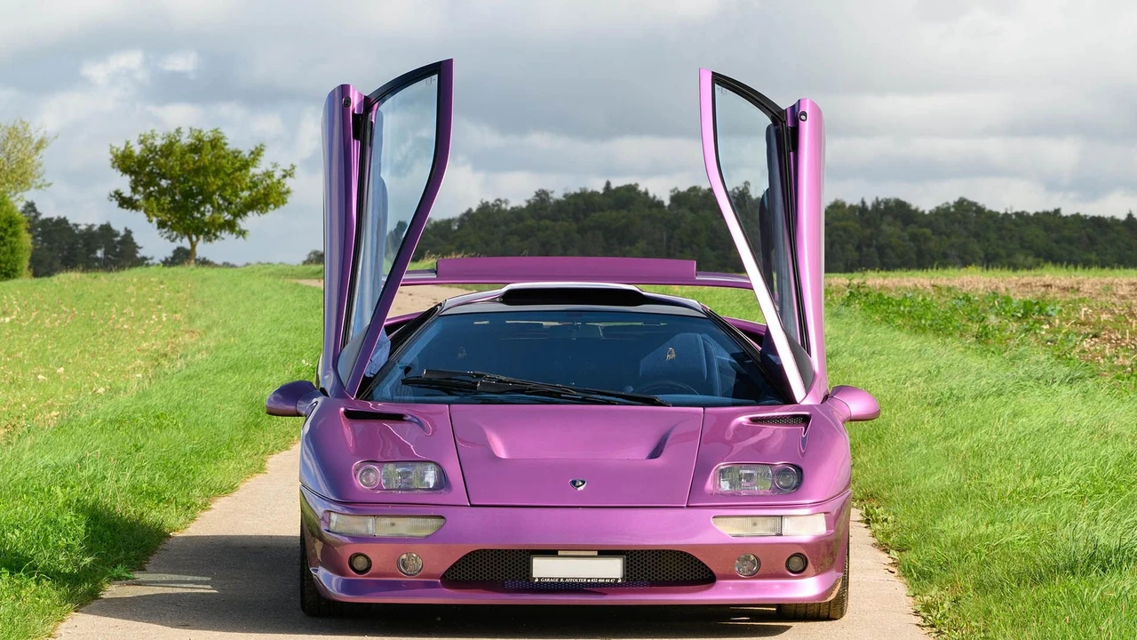 1993 Lamborghini Diablo - Image 14 of 31