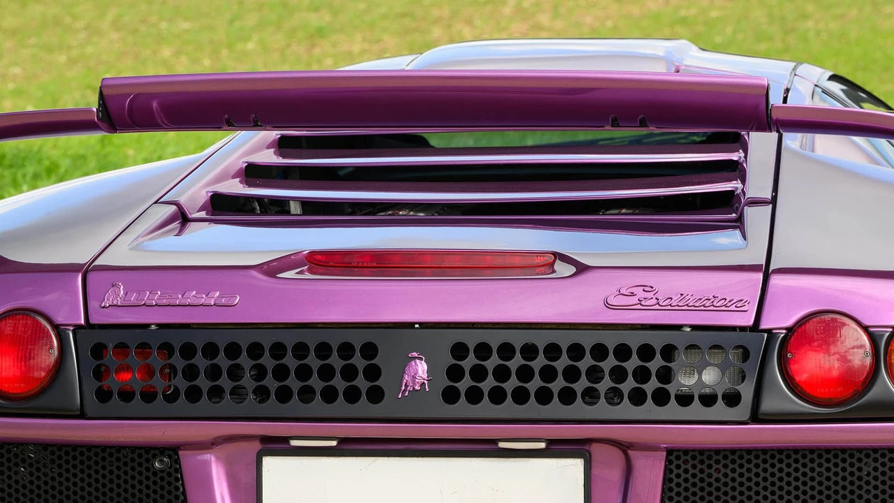 1993 Lamborghini Diablo - Image 25 of 31