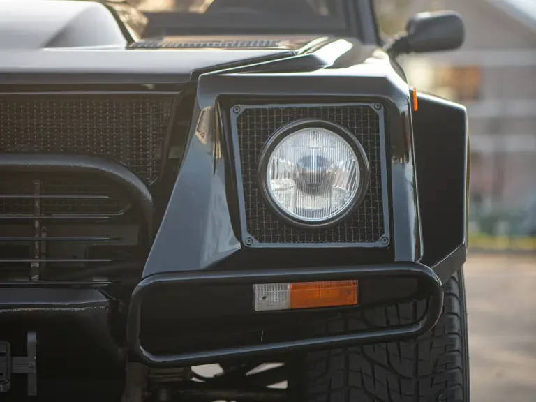 1993 Lamborghini LM002 - Image 29 of 31