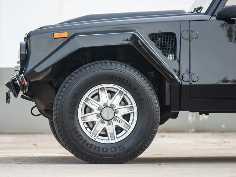 1993 Lamborghini LM002 - Image 31 of 31