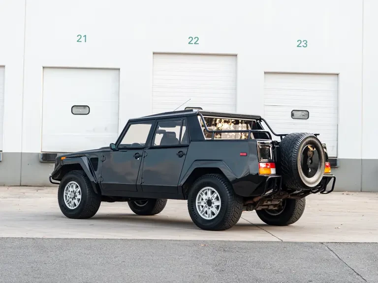 1993 Lamborghini LM002 - Image 10 of 31