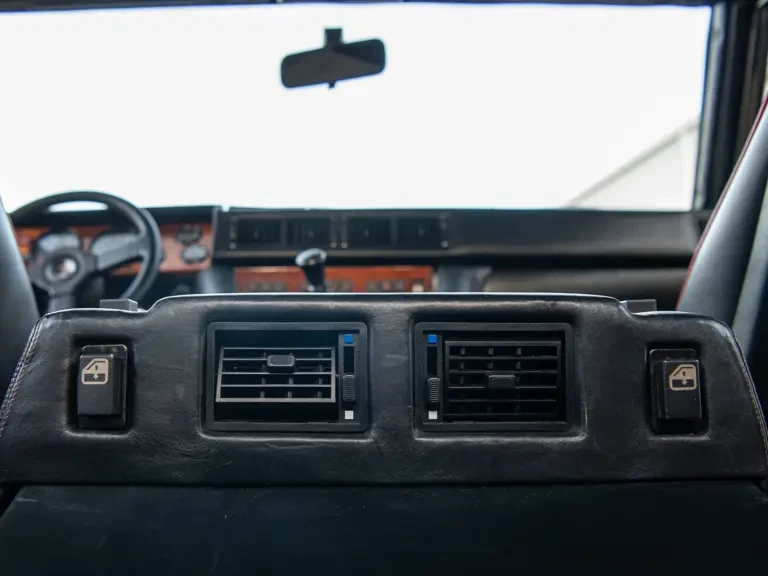 1993 Lamborghini LM002 - Image 21 of 31