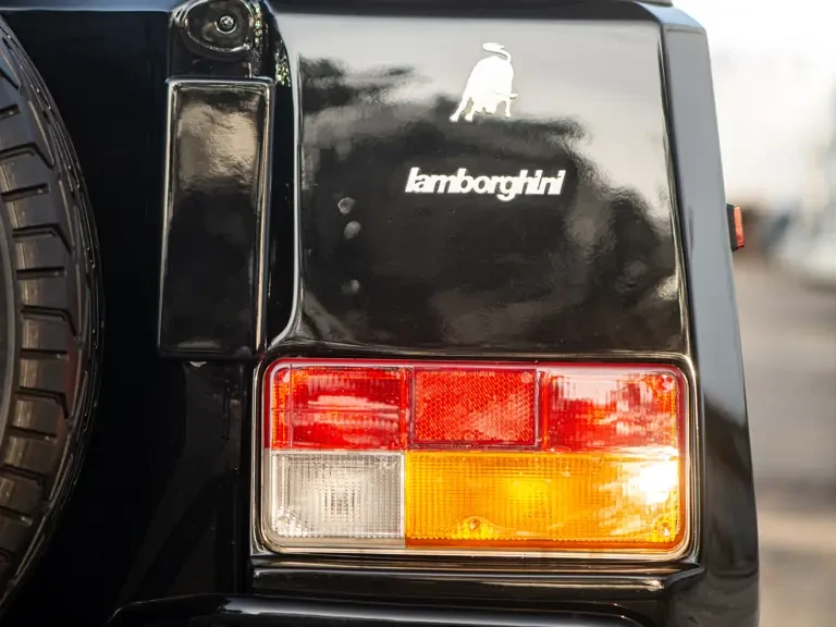 1993 Lamborghini LM002 - Image 30 of 31