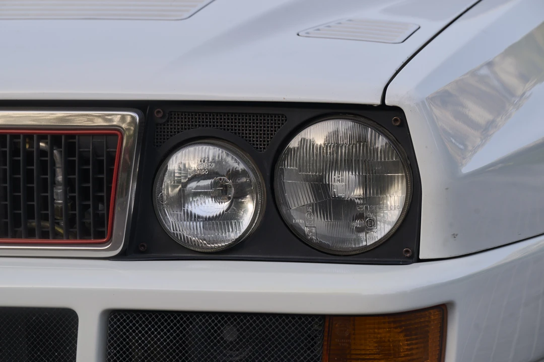 1993 Lancia Delta 1st Gen - Image 28 of 31