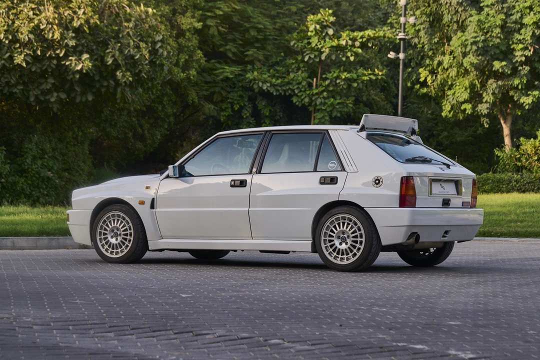 1993 Lancia Delta 1st Gen - Image 16 of 31