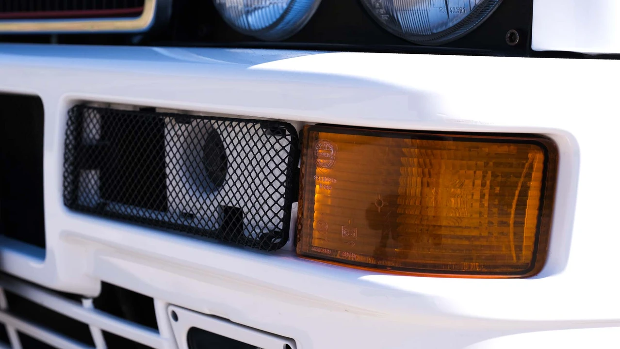 1993 Lancia Delta 1st Gen - Image 19 of 31