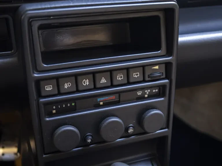 1993 Lancia Delta 1st Gen - Image 19 of 31
