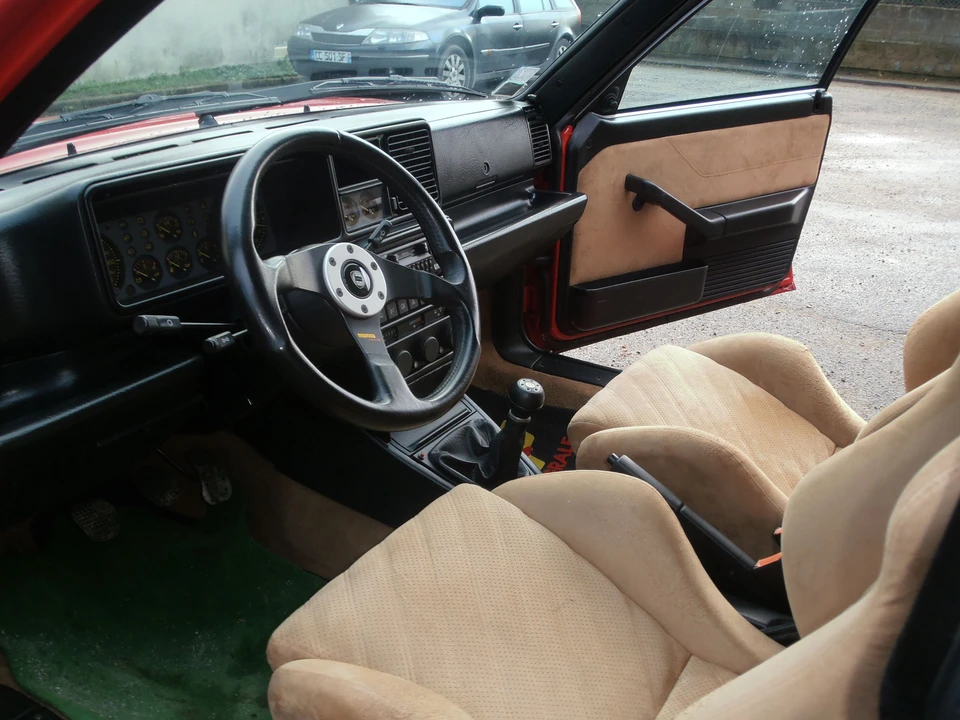 1993 Lancia Delta 1st Gen - Image 5 of 10