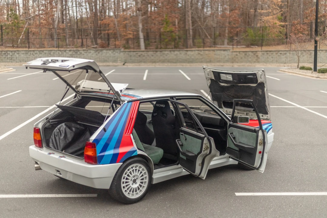 1993 Lancia Delta 1st Gen - Image 27 of 31