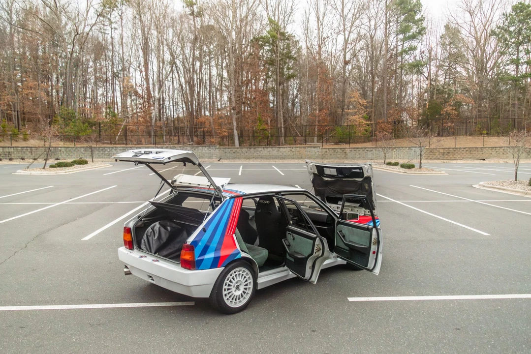 1993 Lancia Delta 1st Gen - Image 26 of 31