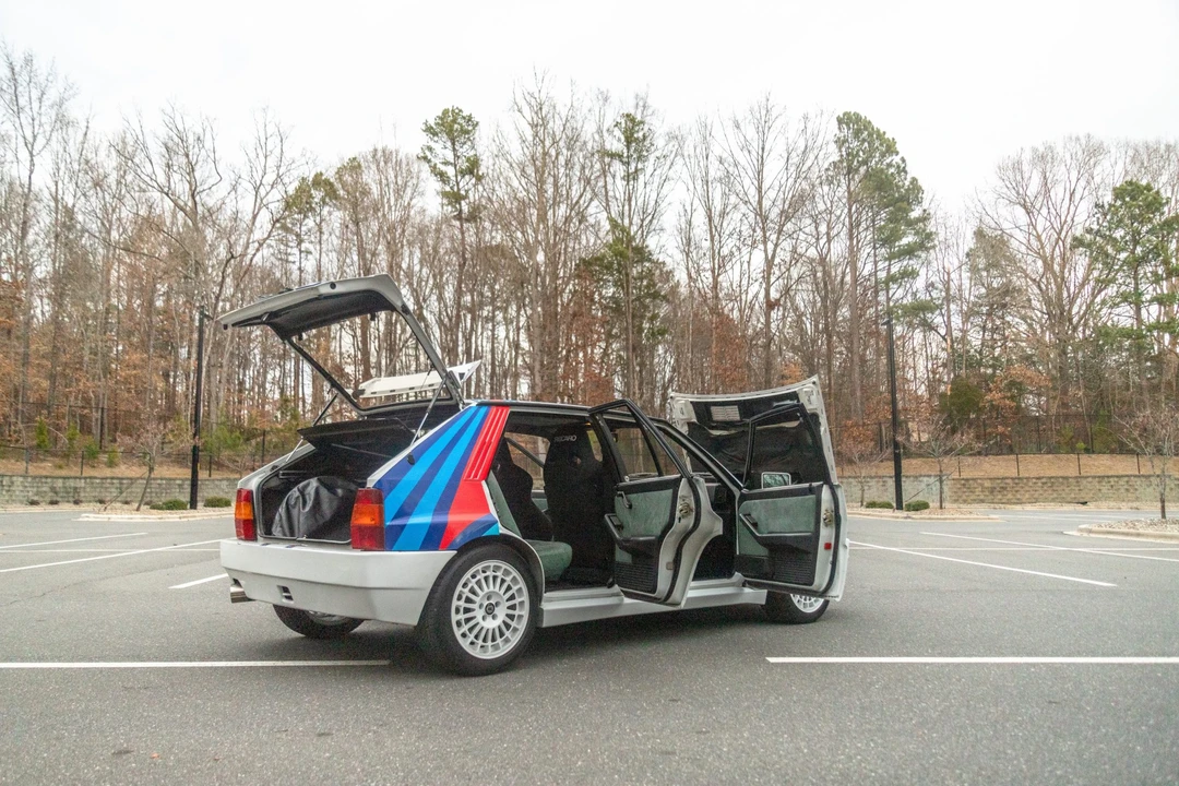 1993 Lancia Delta 1st Gen - Image 28 of 31