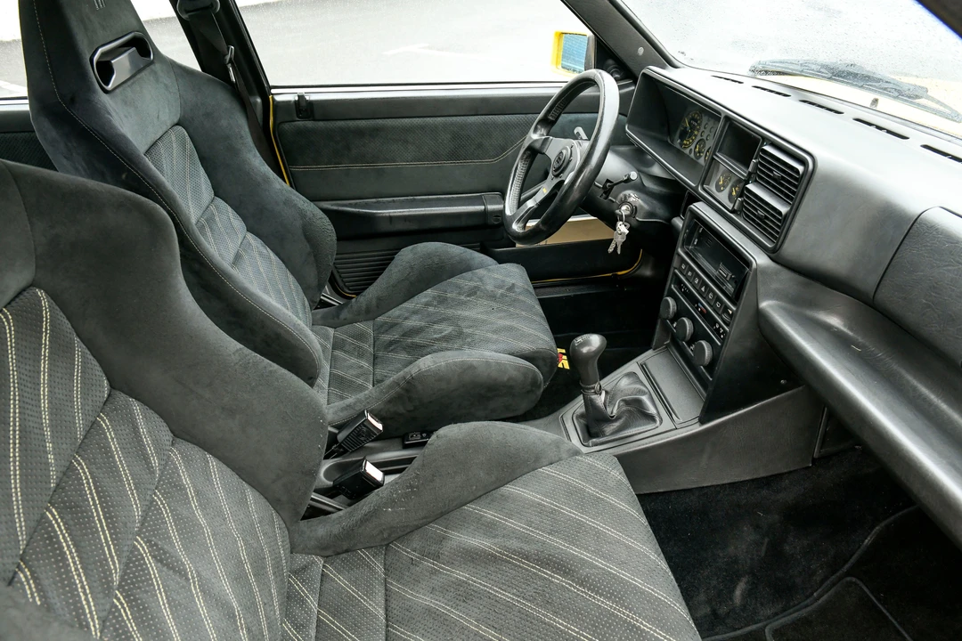 1993 Lancia Delta 1st Gen - Image 17 of 31