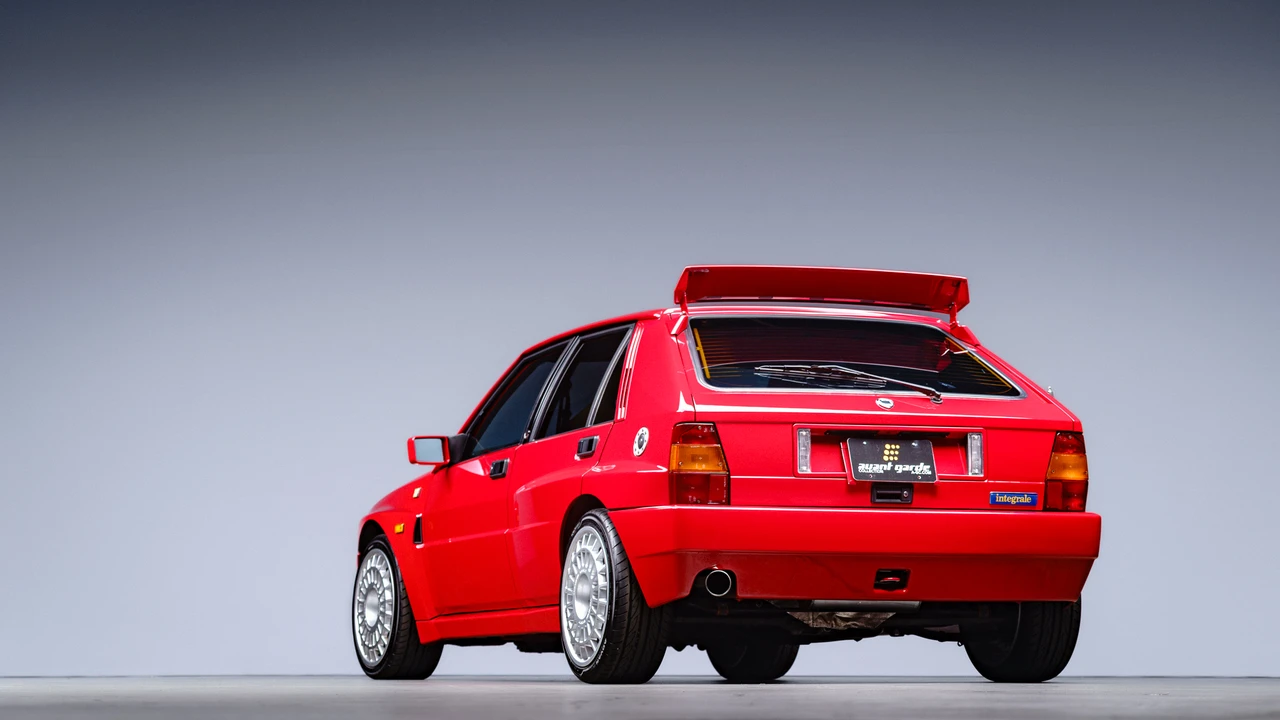 1993 Lancia Delta 2nd Gen - Image 19 of 31