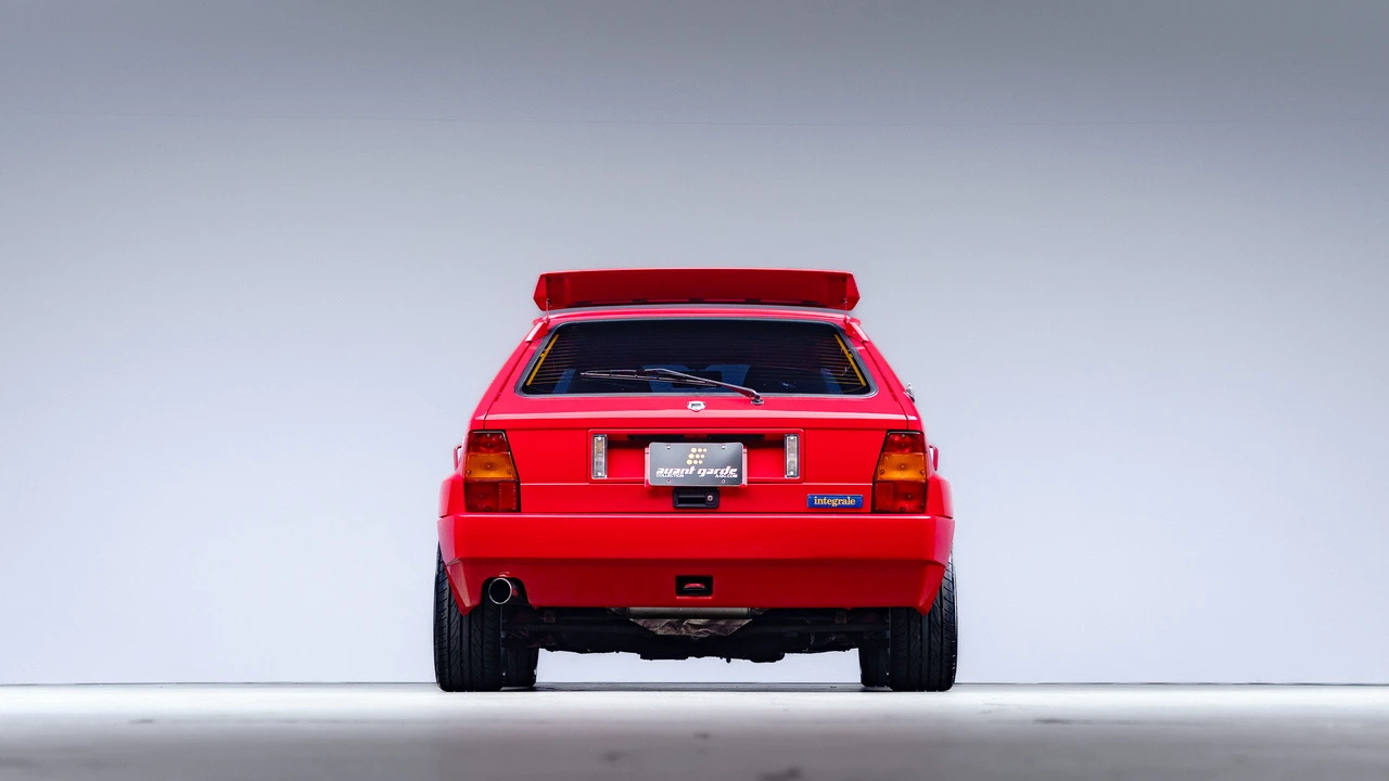 1993 Lancia Delta 2nd Gen - Image 17 of 31