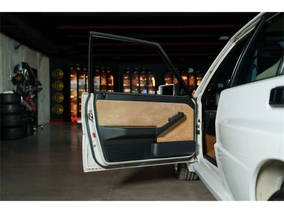 1993 Lancia Delta 1st Gen - Image 13 of 31