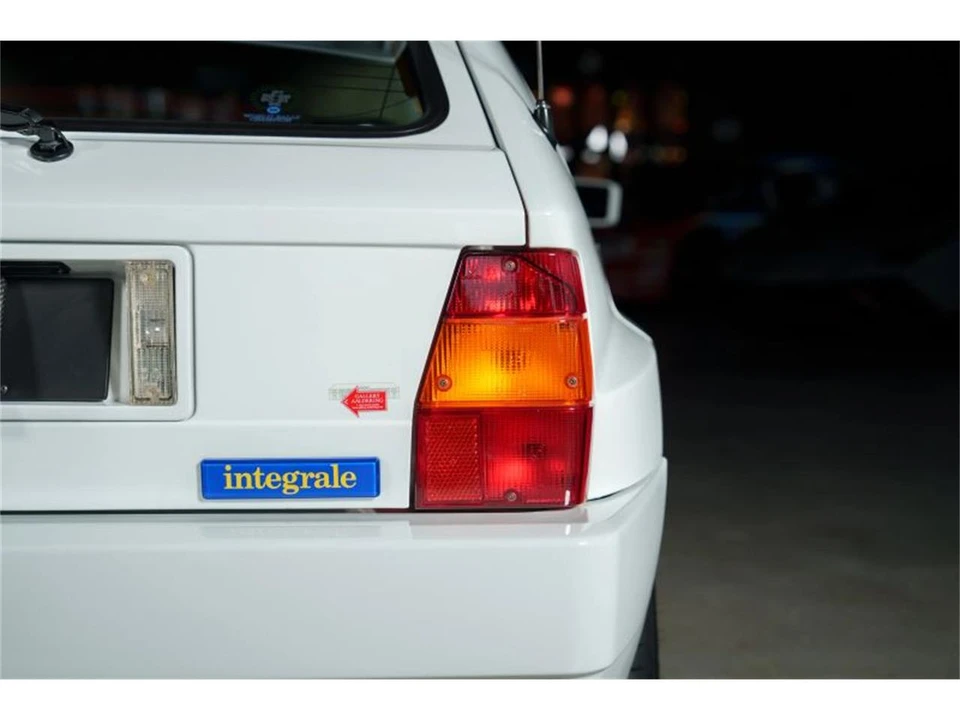 1993 Lancia Delta 1st Gen - Image 18 of 31