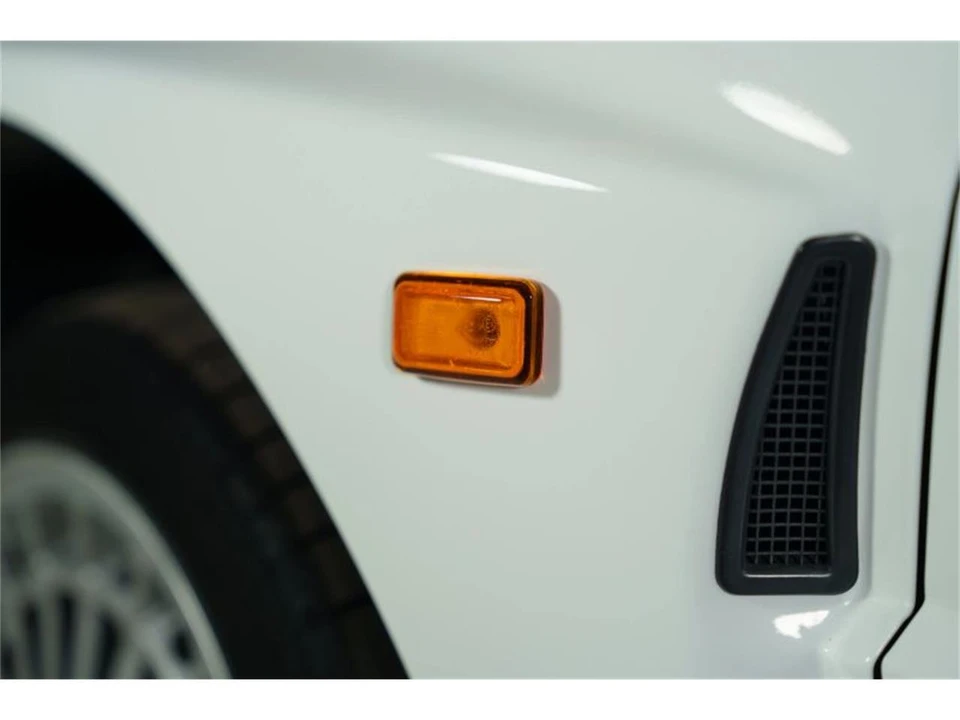 1993 Lancia Delta 1st Gen - Image 30 of 31