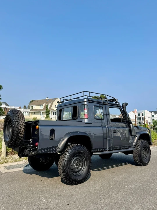 1993 Land Rover Defender 110 - Image 3 of 21