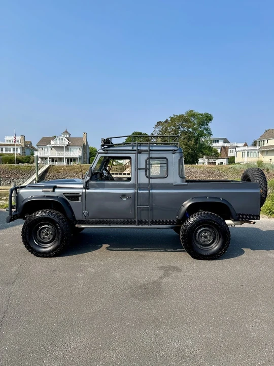 1993 Land Rover Defender 110 - Image 7 of 21