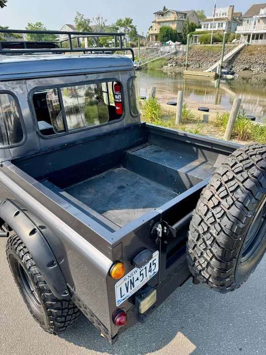 1993 Land Rover Defender 110 - Image 10 of 21