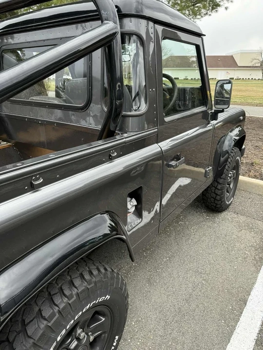 1993 Land Rover Defender 130 - Image 2 of 13