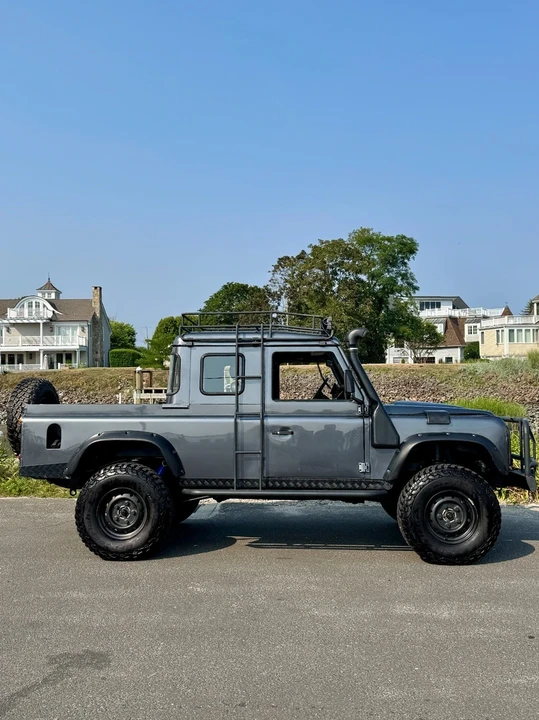 1993 Land Rover Defender 110 - Image 2 of 21