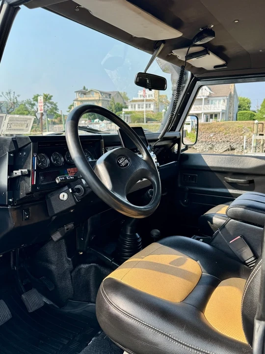 1993 Land Rover Defender 110 - Image 16 of 21