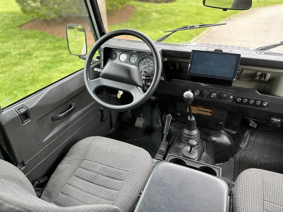 1993 Land Rover Defender 110 - Image 4 of 12