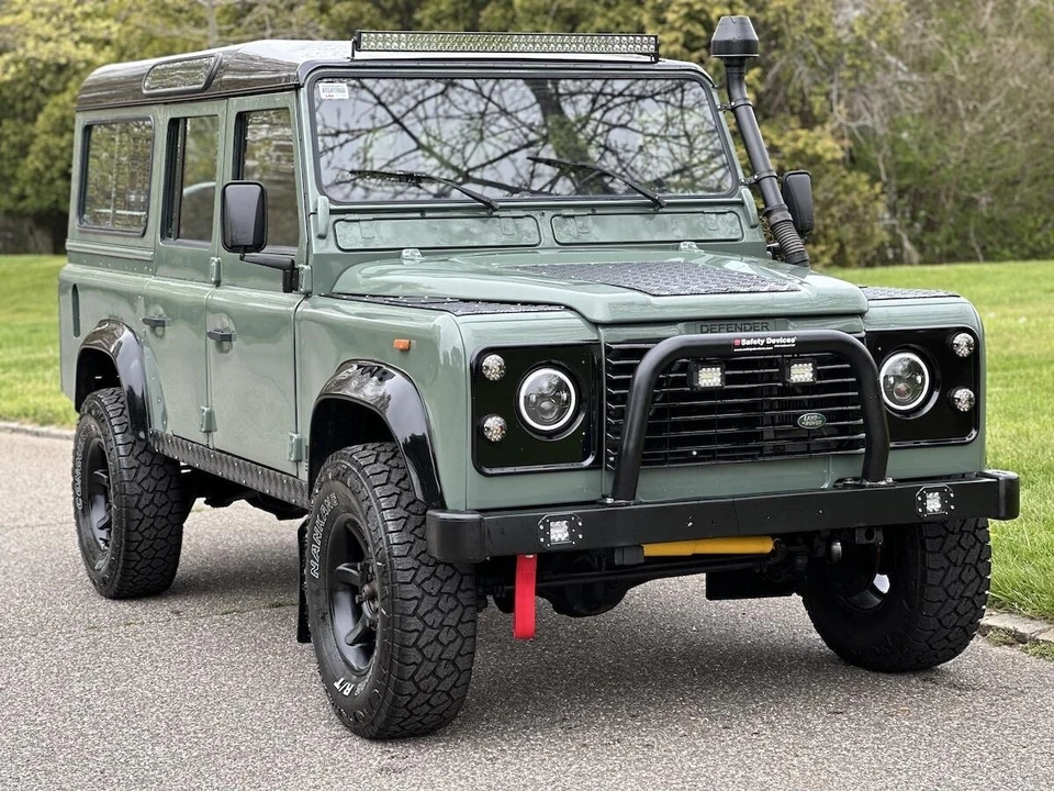 1993 Land Rover Defender 110 - Image 7 of 12