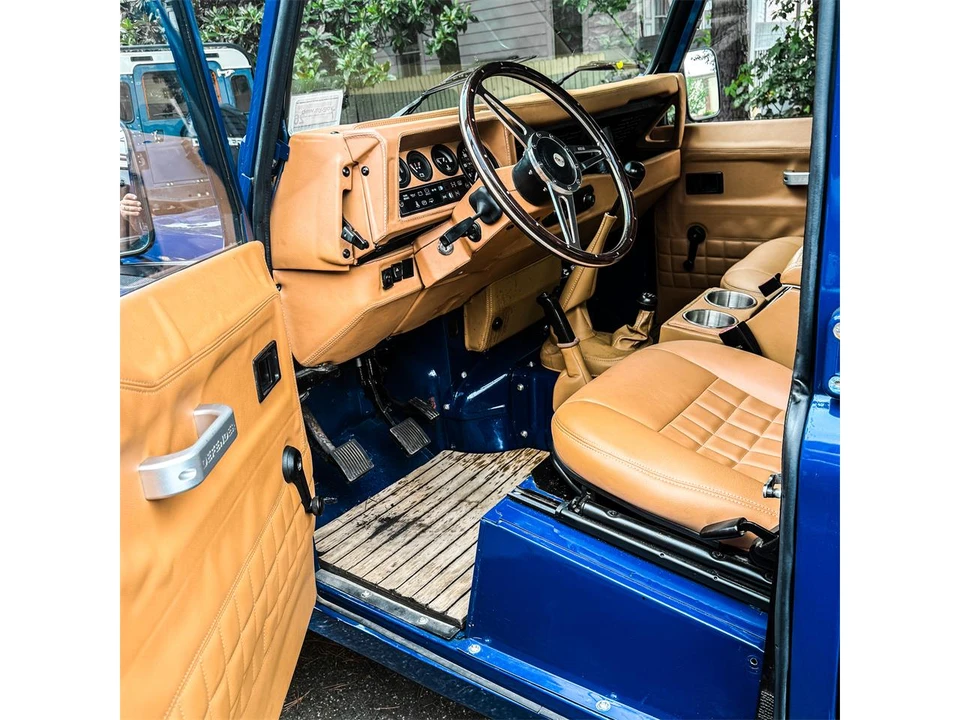 1993 Land Rover Defender 110 - Image 7 of 31