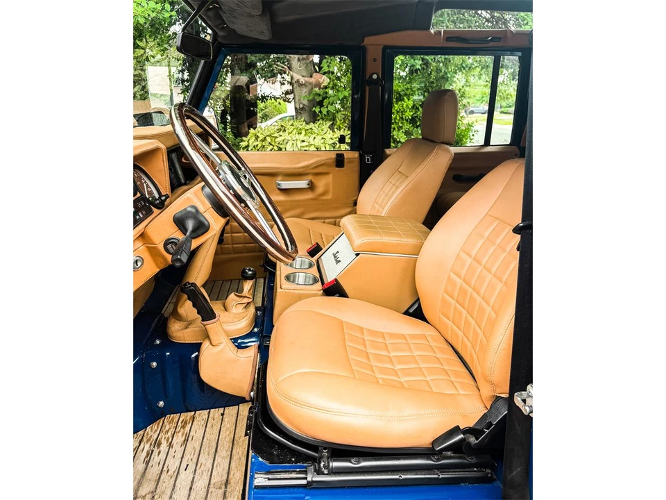 1993 Land Rover Defender 110 - Image 8 of 31