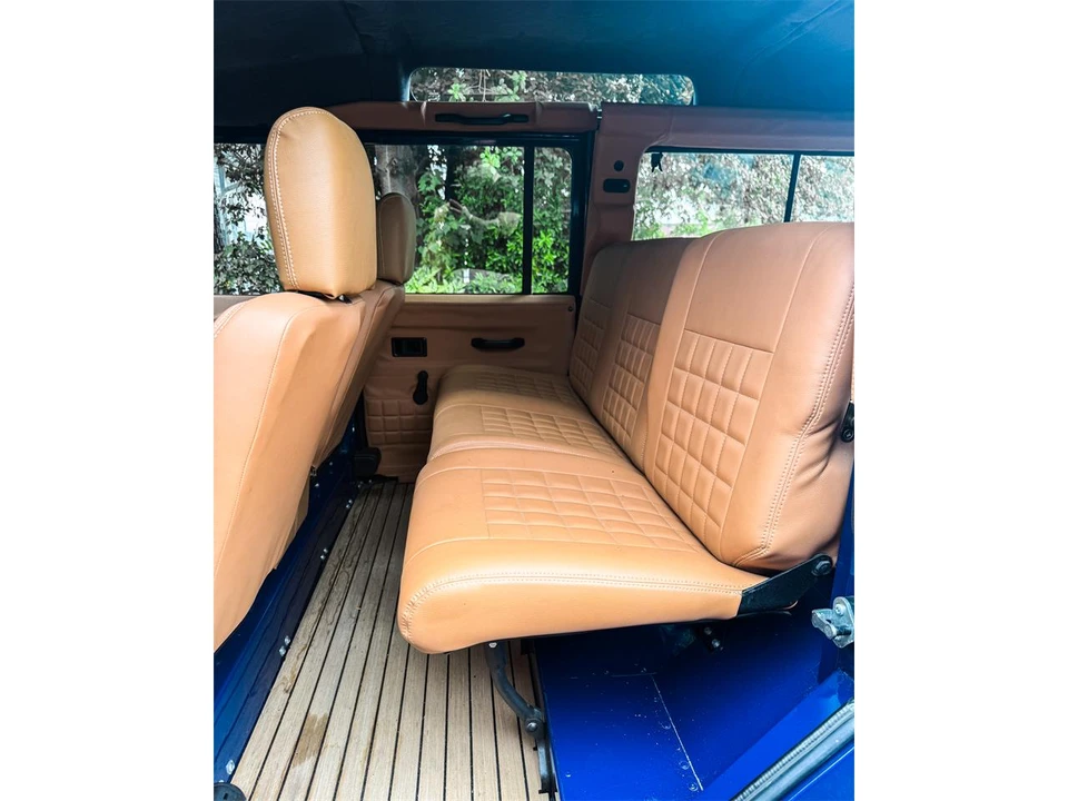 1993 Land Rover Defender 110 - Image 10 of 31