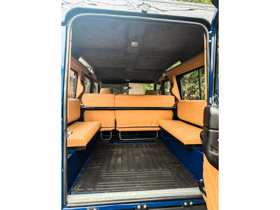 1993 Land Rover Defender 110 - Image 13 of 31
