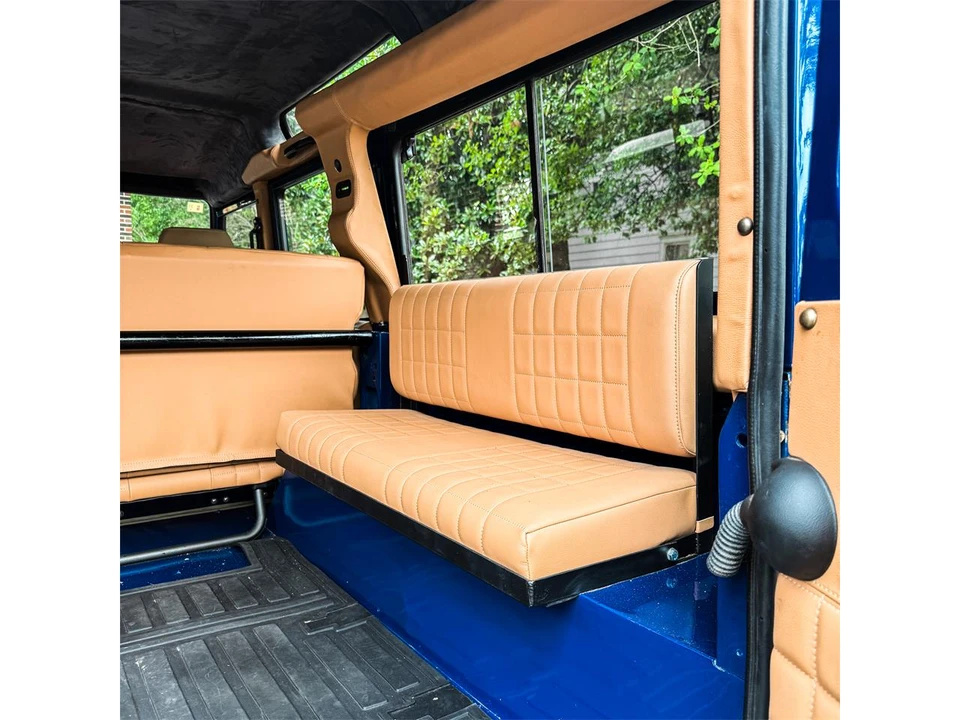 1993 Land Rover Defender 110 - Image 15 of 31