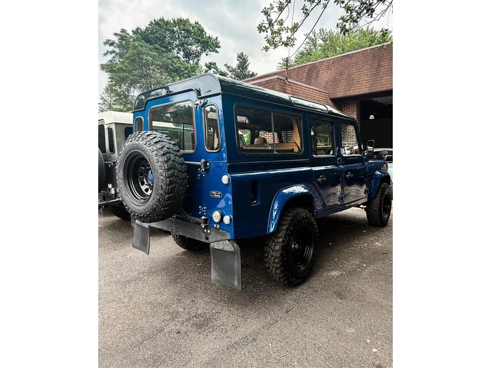 1993 Land Rover Defender 110 - Image 18 of 31
