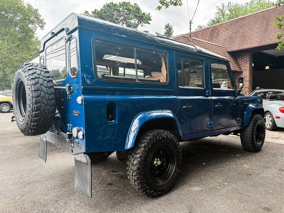 1993 Land Rover Defender 110 - Image 19 of 31