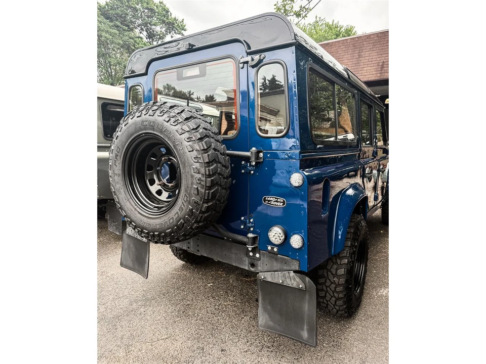 1993 Land Rover Defender 110 - Image 20 of 31