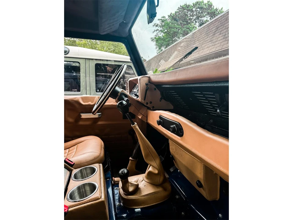 1993 Land Rover Defender 110 - Image 26 of 31
