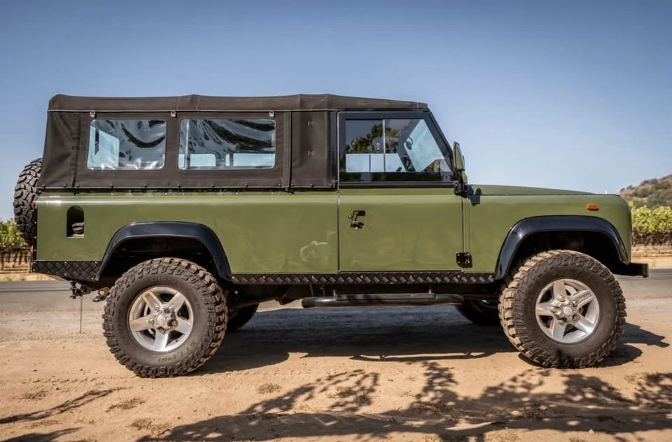 1993 Land Rover Defender 110 - Image 6 of 11